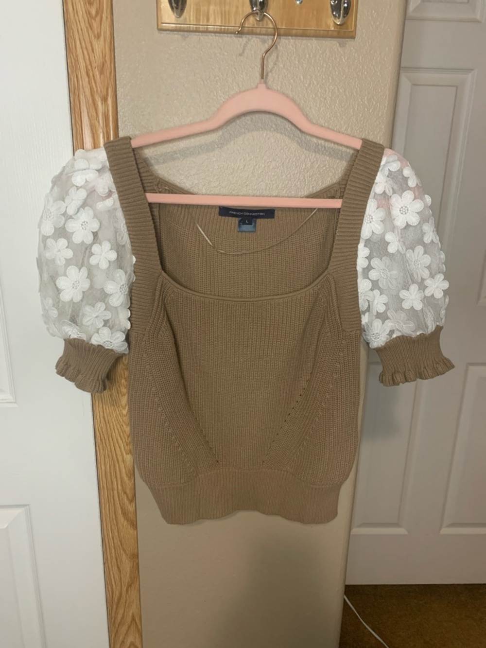 FRENCH CONNECTION Juliet Mozart Brown Floral Lace Poof Sleeve Sweater